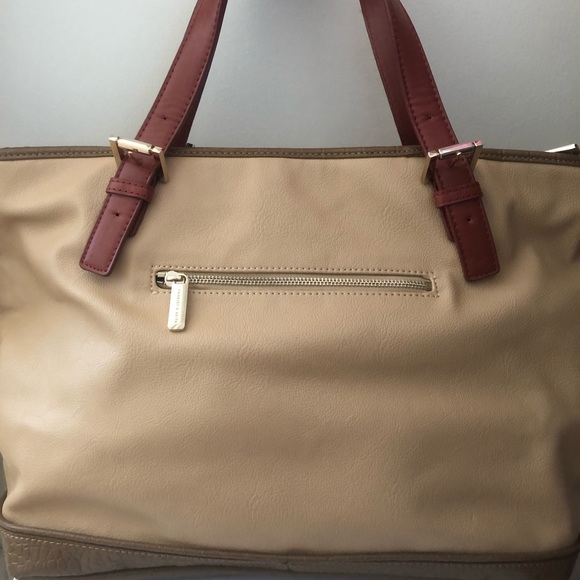 Charles & Keith large tote with croc detail - Picture 2 of 5